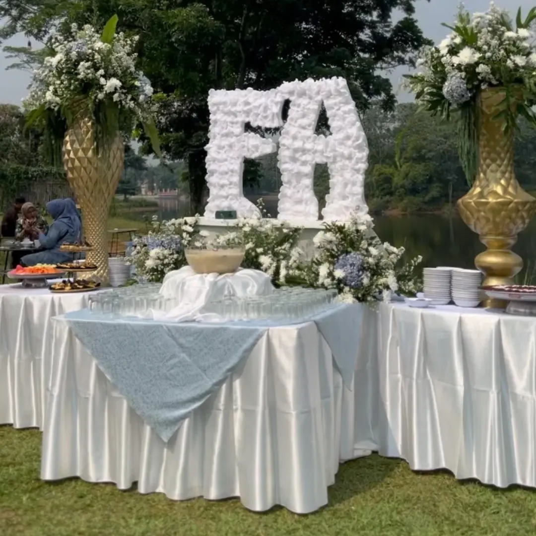 Nuwansa Lakeside Café