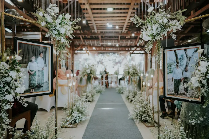 Kemiri Food & Venue