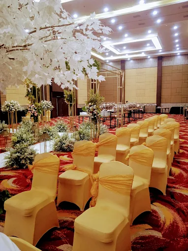 BiglandOtel Sentul Suites & Convention