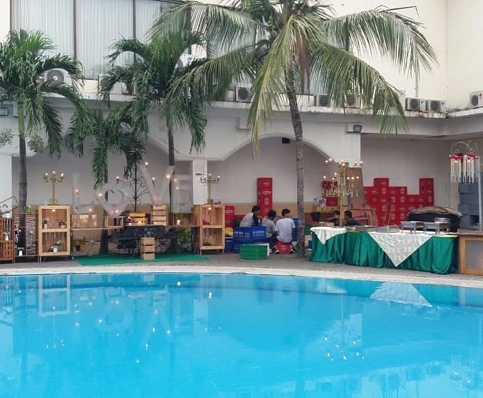 Royal Park Swimming Pool